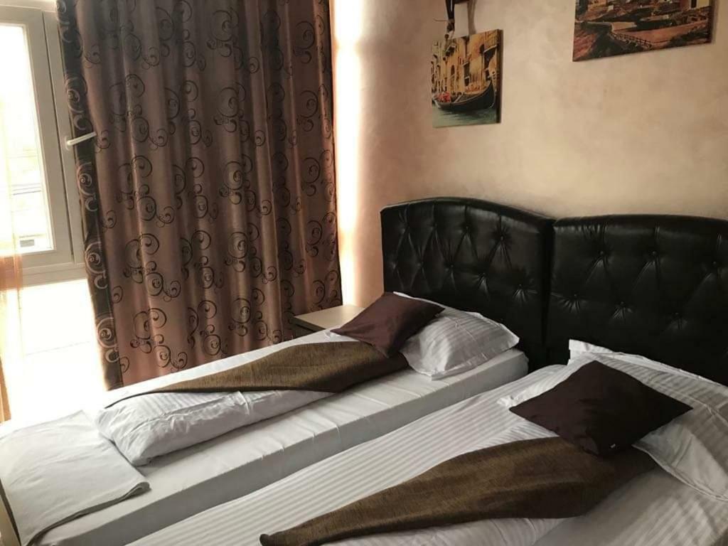 Sport Residence Bacău Buitenkant foto